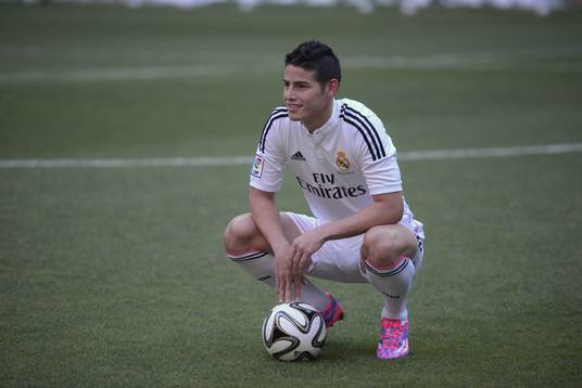 JAMES RODRIGUEZ Presentation at Real Madrid.Santiago