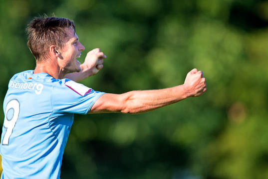 C140723 Malmö FFs Markus Rosenberg jublar