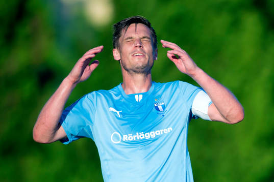 Malmö FFs Markus Rosenberg reagerar
