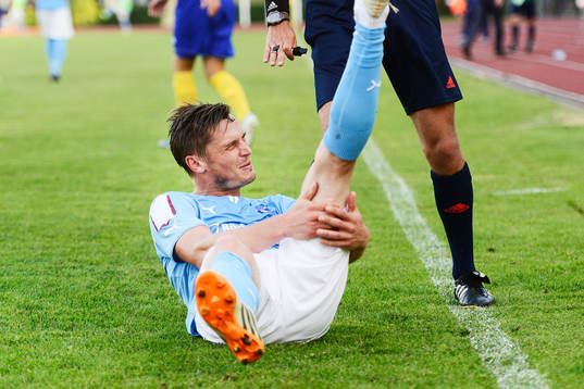 Malmö FFs Markus Rosenberg har ont i baksida lår