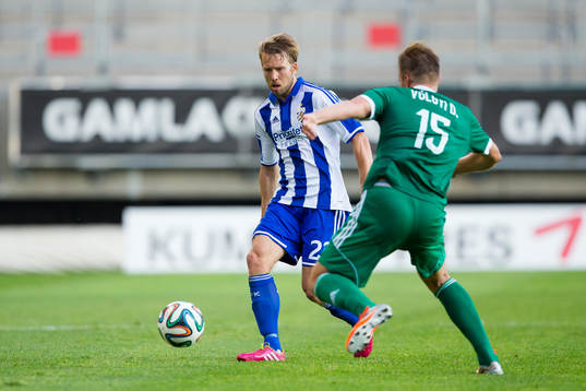IFK Göteborgs Adam Johansson mot Györis Daniel Völgyi