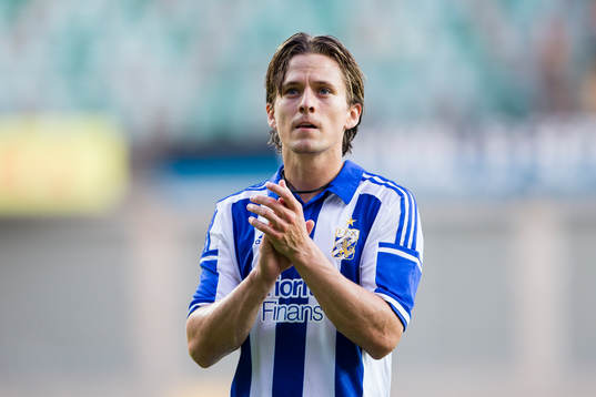 IFK Göteborgs Lasse Vibe tackar klacken