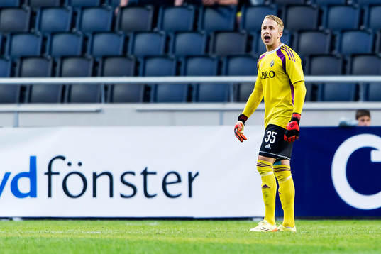 s målvakt Patrik Carlgren