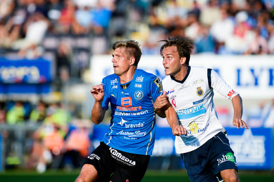 Halmstads Mikael Boman och Gefles Skuli Jon Fridgeirsson