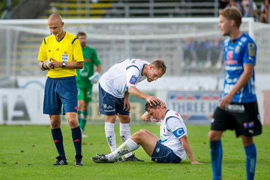 Gefles Marcus Hansson har gjort sig illa