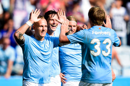 Malmö FFs Markus Rosenberg (m) jublar