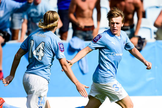 Malmö FFs Emil Forsberg jublar