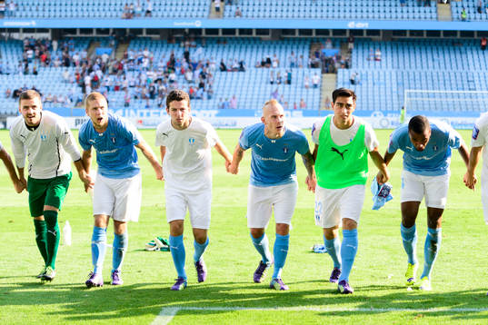 Malmö FFs spelare tackar publiken