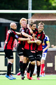 Brommapojkarna firar 1-0 genom Dardan Rexhepi  (m)