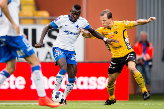 Norrköpings Alhaji Kamara och Elfsborgs Daniel Mobaeck