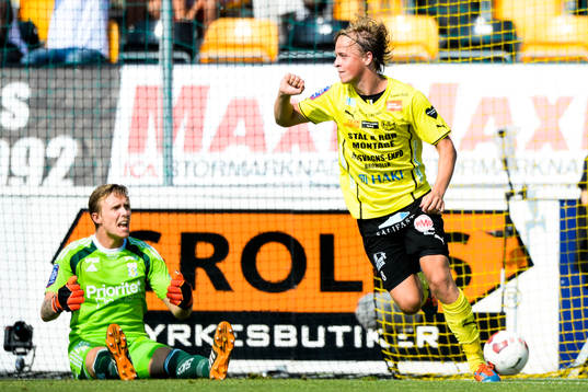 Bläddra bland fler bilder av Fotboll, Allsvenskan, Mjällby - IFK Göteborg