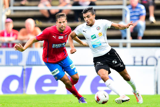 Helsingborgs Andreas Landgren och Örebros Ahmed Yasin