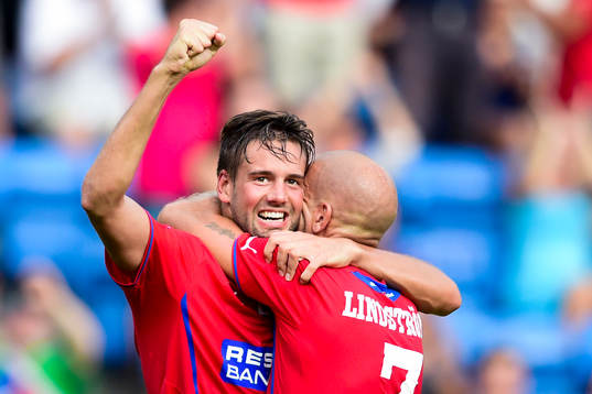 Helsingborgs Mikael Dahlberg kramas om av Mattias Lindström