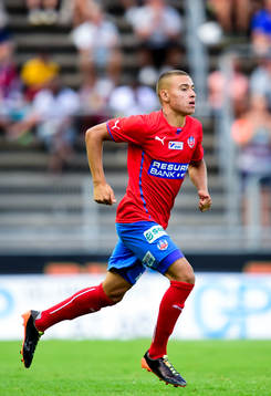 Helsingborgs Jordan Larsson byts in och gör sin första