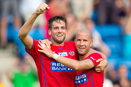Helsingborgs Mikael Dahlberg jublar med Mattias Lindström