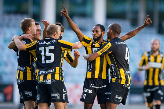 Bläddra bland fler bilder av Fotboll, Allsvenskan, Häcken - Djurgården