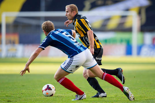 Häckens Kari Arkivuo mot Djurgårdens Stefan Karlsson