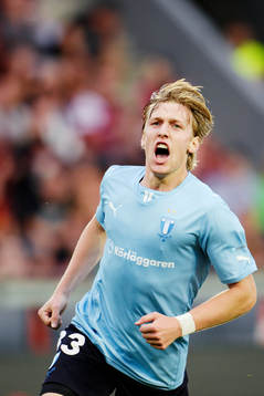 Malmö FFs Emil Forsberg jublar