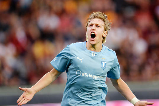 Malmö FFs Emil Forsberg jublar