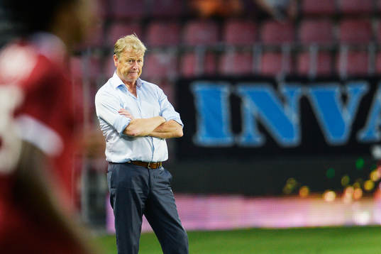 Malmö FFs tränare Åge Hareide ser fundersam ut