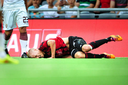 Brommapojkarnas Martin Falkeborn får ont