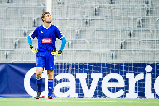 Brommapojkarnas målvakt Davor Blazevic deppar