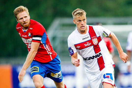 Östers Josef Elvby och Assyriskas Jens Jacobsson