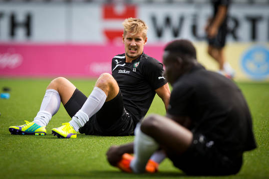 Örebros Daniel Björnqvist deppar
