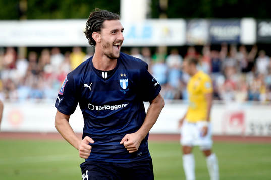 Malmö FFs Agon Mehmeti jublar