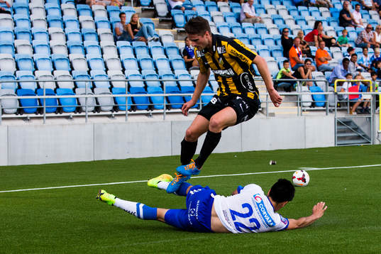 Norrköpings Christopher Meneses Barrantes med en