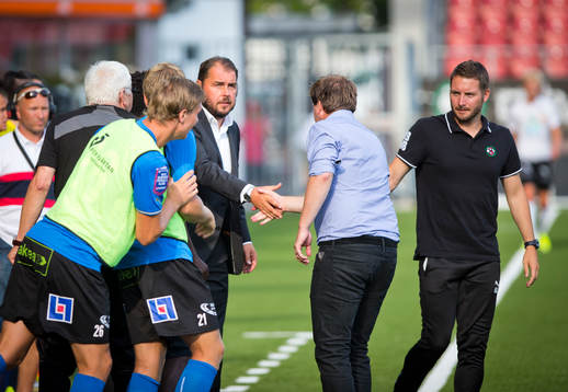 Halmstads tränare Jens Gustafsson och Örebros tränare