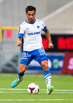 Norrköpings Christopher Nilsson Telo med  bollen