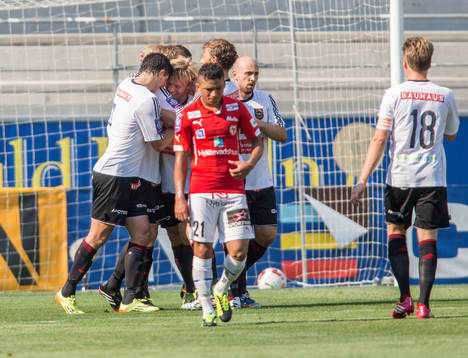 Brommapojkarna jublar