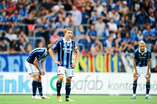 Djurgårdens Simon Tibbling deppar