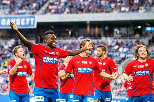 Helsingborgs David Accam jublar