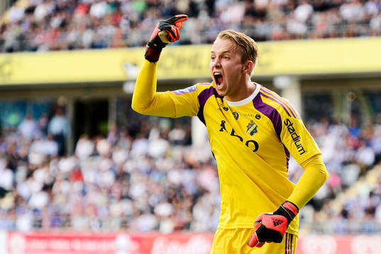 s målvakt Patrik Carlgren