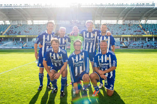 IFK Göteborgs lag i veteranmatchen innan fotbollsmatchen i