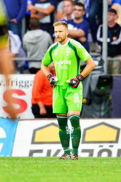 IFK Göteborgs målvakt John Alvbåge deppar