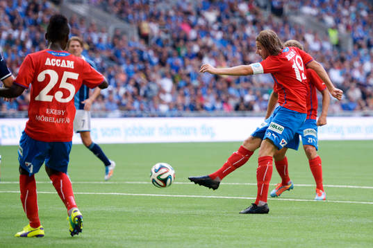 Helsingborgs Darijan Bojanic kvitterar till 1-1