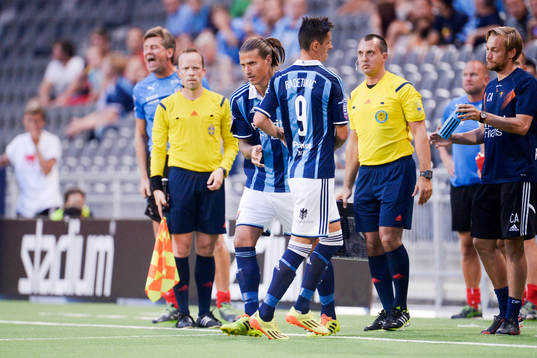 Djurgårdens Aleksandar Prijovic byts in när Haris