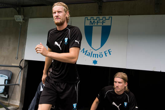 Malmö FFs Filip Helander (tv) och Simon Kroon (th)