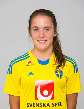 Alma Nygren, spelare i F15/99-landslaget i fotboll