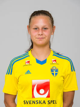 Elin Berggren, spelare i F15/99-landslaget i fotboll