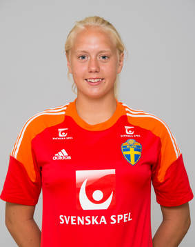 Olivia Elofsson, spelare i F15/99-landslaget i fotboll