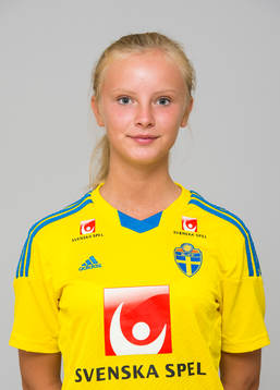 Alma Ekberg, spelare i F15/99-landslaget i fotboll
