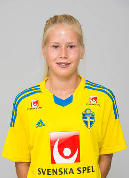 Michaela Ainerud, spelare i F15/99-landslaget i fotboll