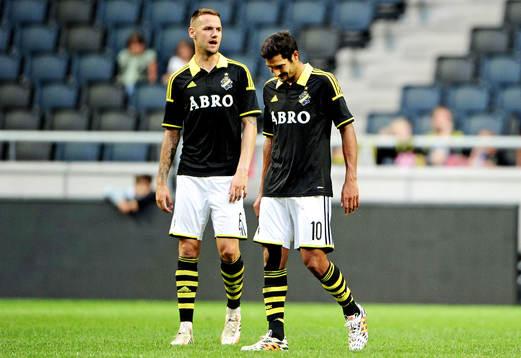 s Alexander Milosevic och Celso Borges deppar
