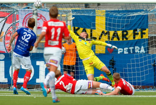 Mål 1-0 av Åtvidabergs Martin Christensen förbi Kalmars