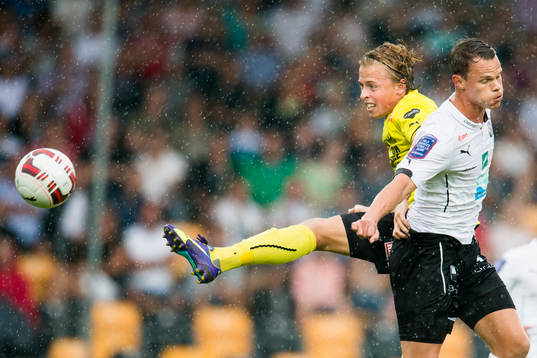 Mjällbys Robin Strömberg och Örebros Robert Åhman