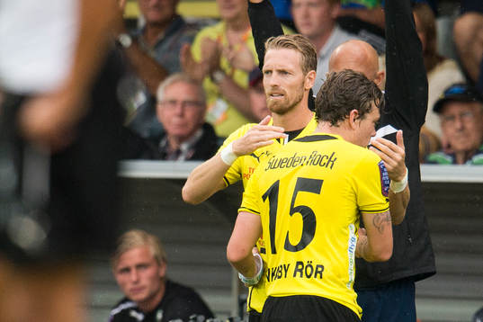 Mjällbys Viktor Nilsson byts ut och in kommer Christian